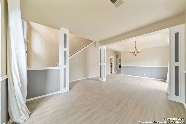 711 Arch Stone Property Photo 7