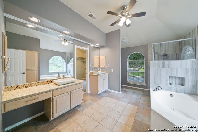 711 Arch Stone Property Photo 23