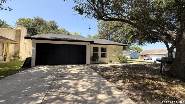14263 Clover Property Photo 1