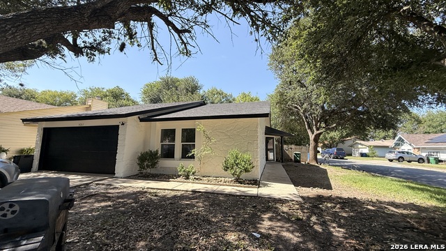 14263 Clover Property Photo 3
