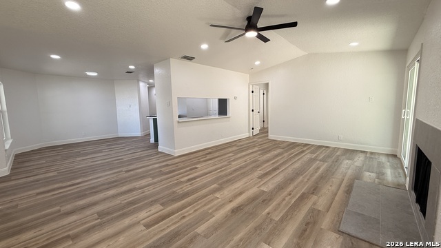 14263 Clover Property Photo 6