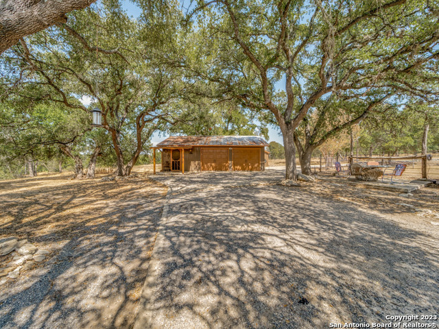1660 Mciver Property Photo 20