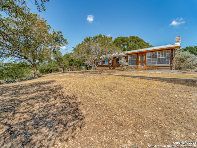 1660 Mciver Property Photo 24