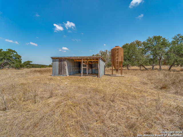1660 Mciver Property Photo 25
