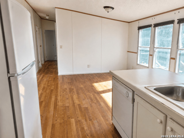 735 Horseshoe Track Property Photo 3