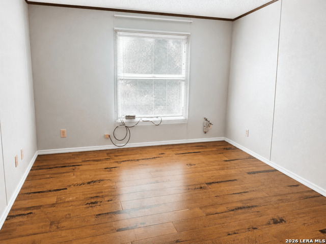 735 Horseshoe Track Property Photo 7