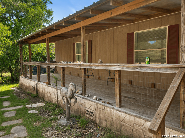 735 Horseshoe Track Property Photo 13