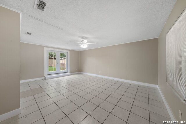 7422 Stonehouse Dr Property Photo 5