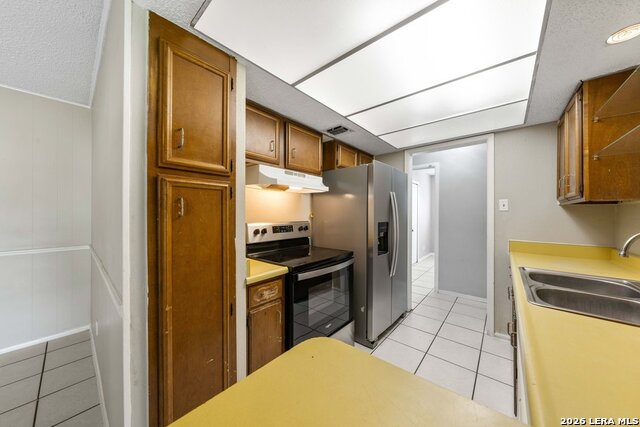 7422 Stonehouse Dr Property Photo 14
