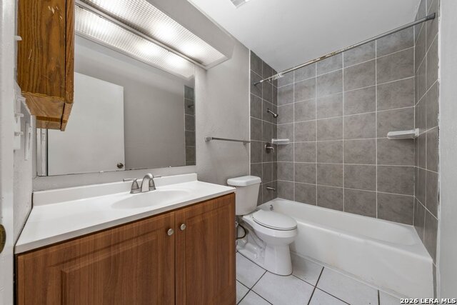 7422 Stonehouse Dr Property Photo 23