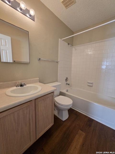 2303 Dalhart Pass Property Photo 7