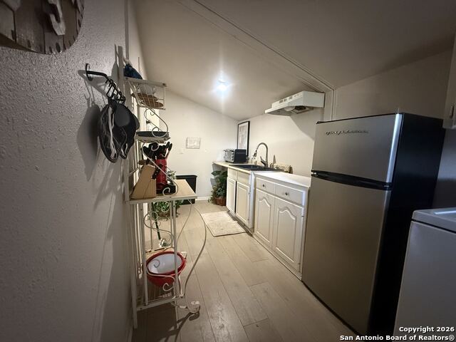 109 Bonham Property Photo 4