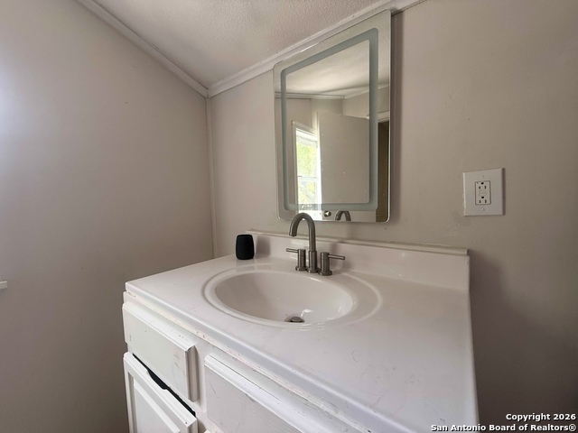 109 Bonham Property Photo 7