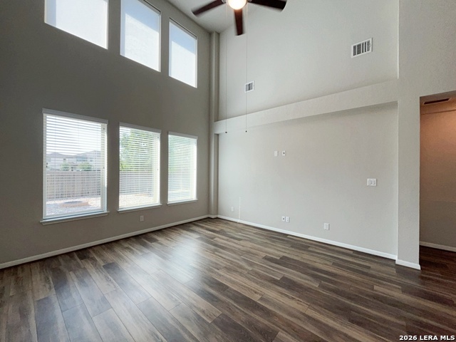 19135 Garibaldi Way Property Photo 14