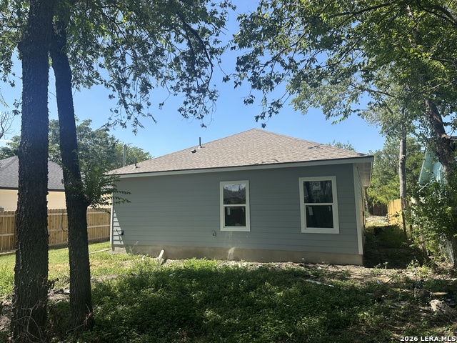 1910 Lennon Ave Property Photo 4
