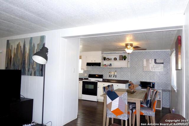 1884 Live Oak Property Photo 15
