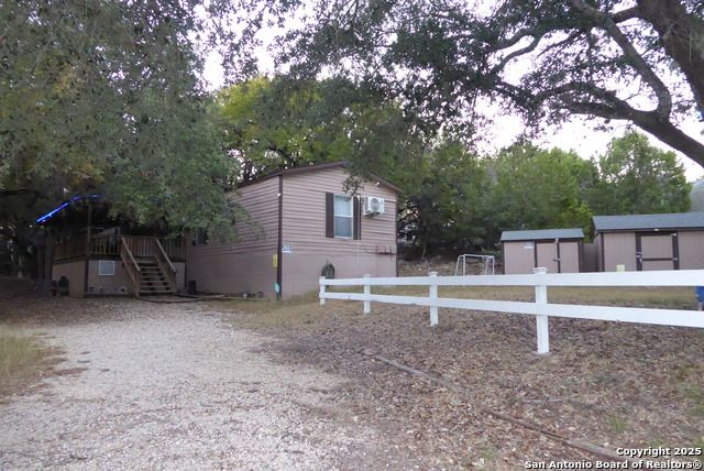 849 Tamarack Property Photo 4
