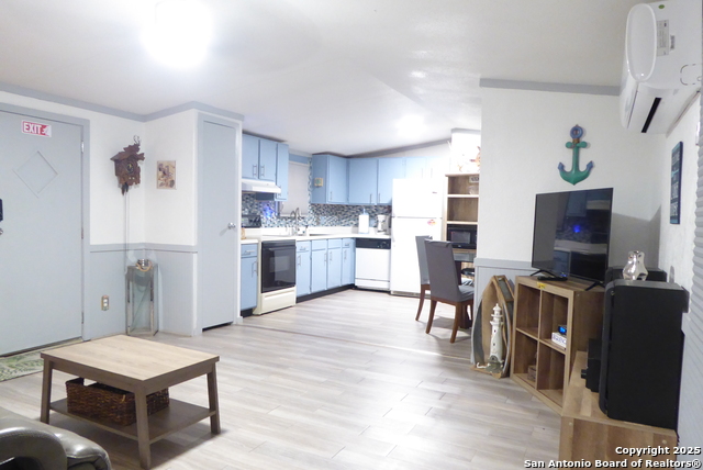 849 Tamarack Property Photo 20