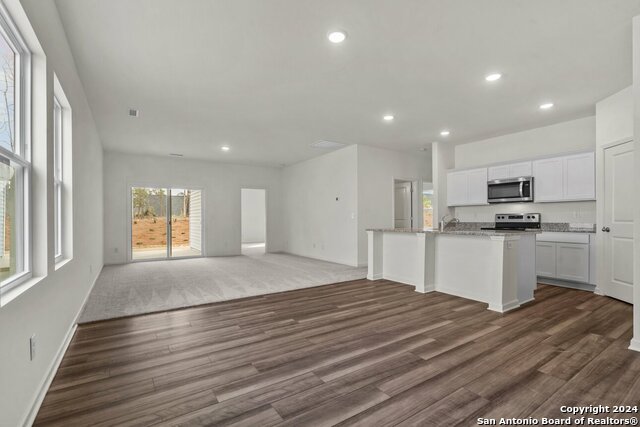 140 Dionicio Loop Property Photo 10