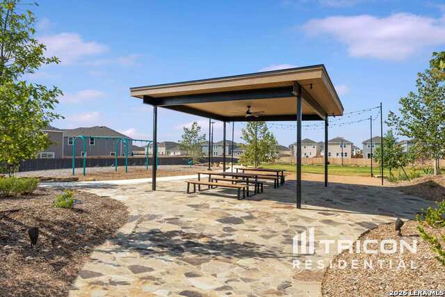 14640 Maple Ter Property Photo 24
