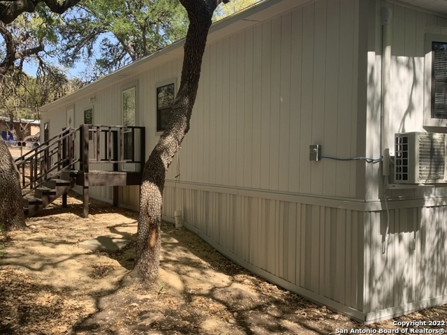 25315 Lynda Sue Dr Property Photo 5