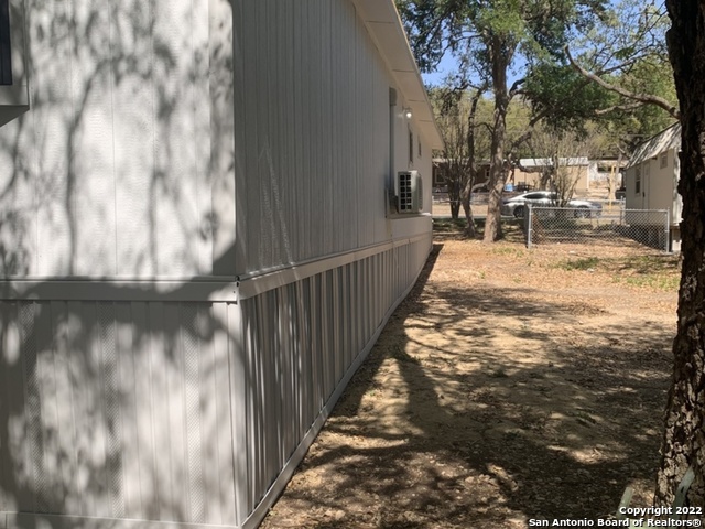 25315 Lynda Sue Dr Property Photo 7