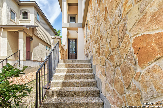 1407 Nicholas Manor Property Photo 1