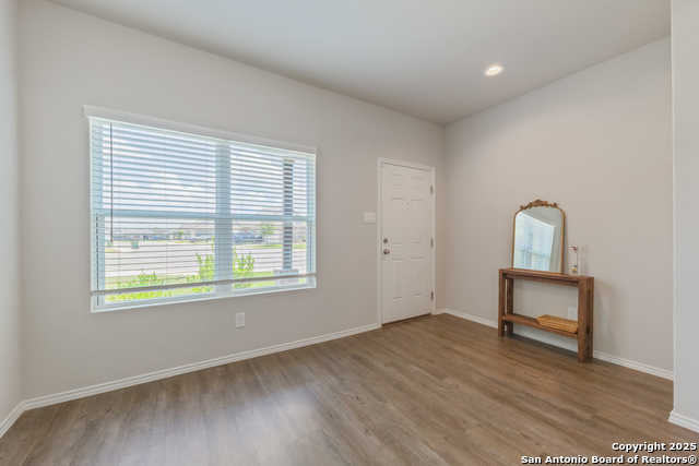 7627 Apex Landing Property Photo 3