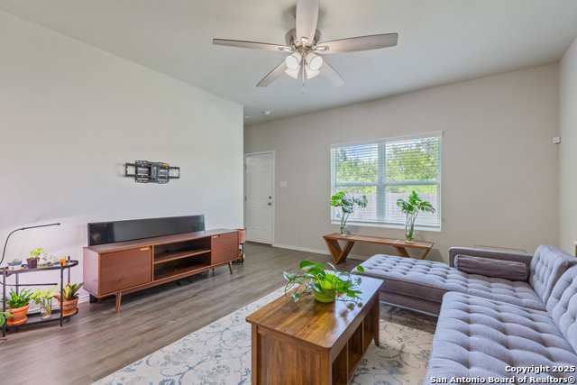 7627 Apex Landing Property Photo 12
