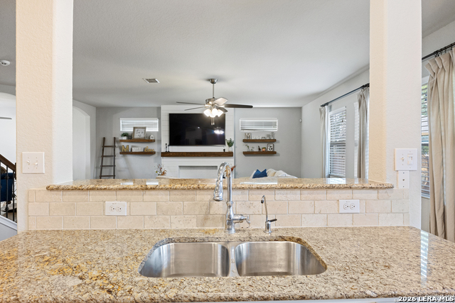 7110 Fort Bnd Property Photo 8