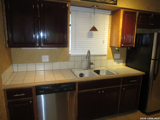 12446 Starcrest Dr Property Photo 8