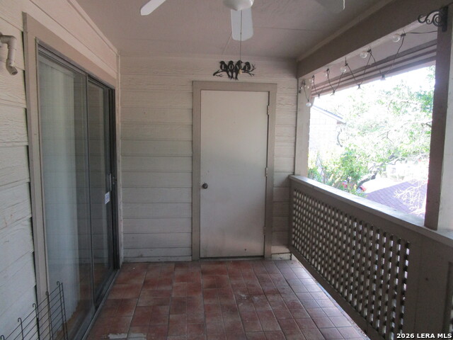 12446 Starcrest Dr Property Photo 13