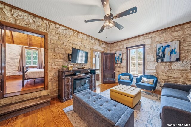 420 W Austin St Property Photo 2
