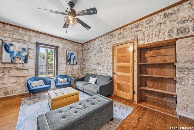 420 W Austin St Property Photo 3