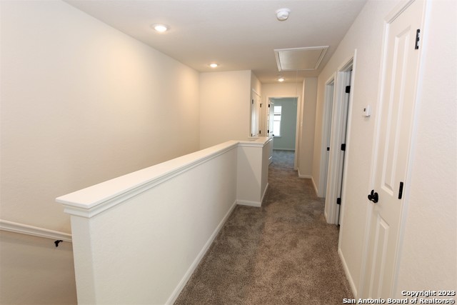 2203 Lynwood Bnd Property Photo 5