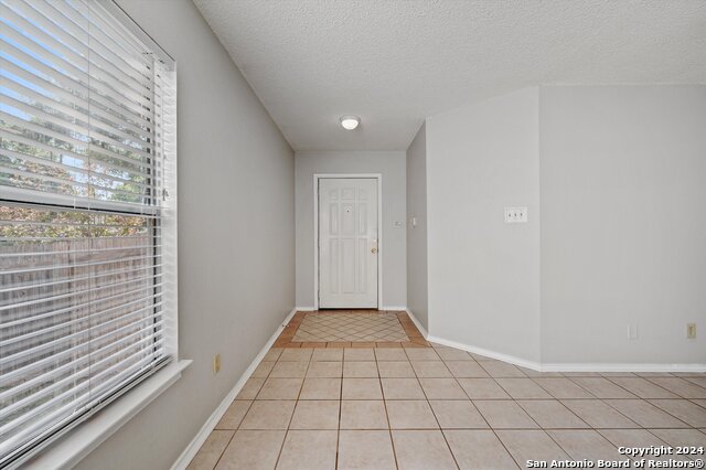 1004 Boxer Pass Drive Property Photo 3