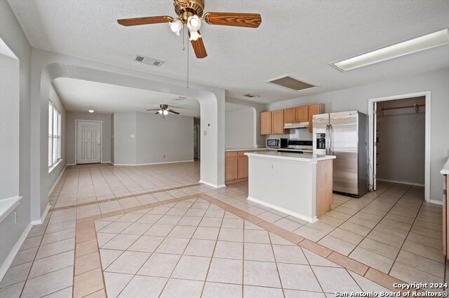 1004 Boxer Pass Drive Property Photo 8