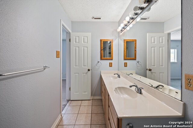 1004 Boxer Pass Drive Property Photo 23
