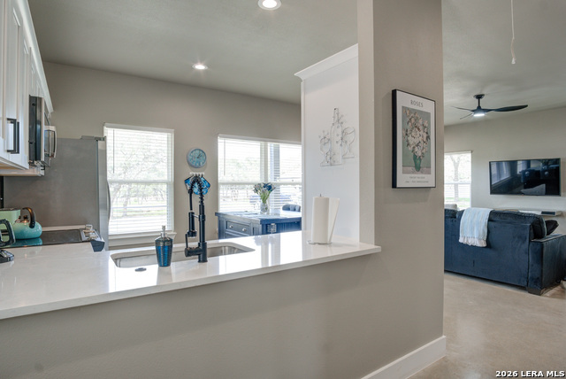30652 Oakview Property Photo 10