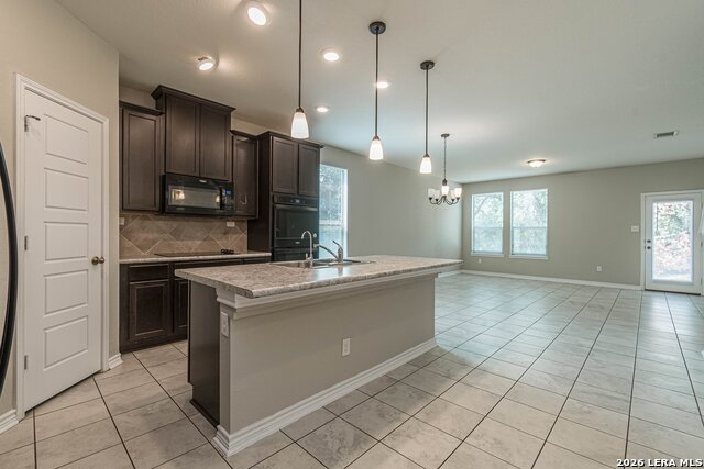 15431 Daystar Pass Property Photo 5