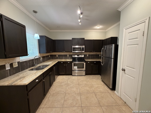 13123 Burgundy Pt Property Photo 5