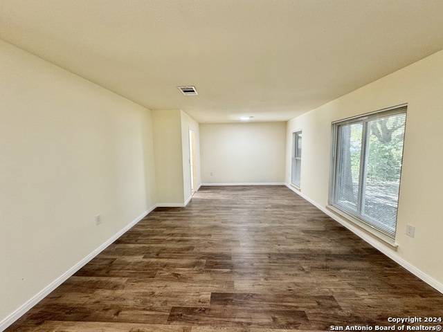 5806 Misty Gln Property Photo 6