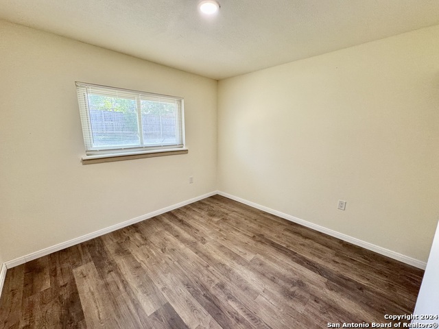 5806 Misty Gln Property Photo 27