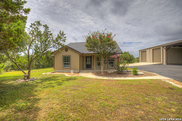 1100 Yaupon Dr Property Photo 4