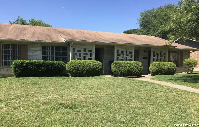 2447 Hiawatha St. Property Photo 3