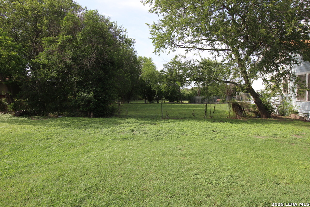 555 Menefee Blvd Property Photo 2