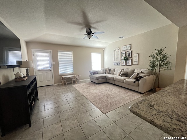 8919 Bowen Br Property Photo 5
