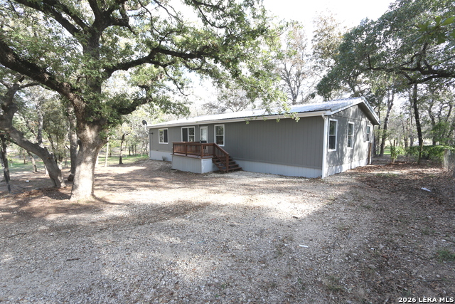 76 & 76b Post Oak Property Photo 3