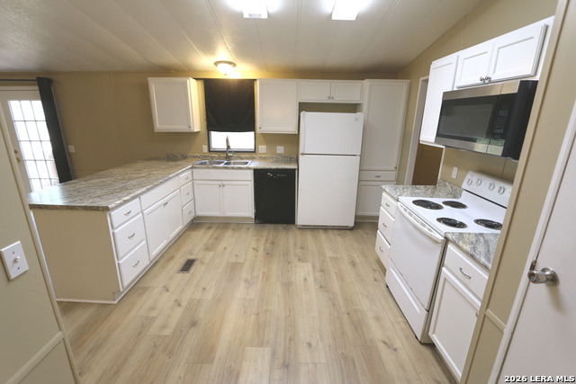 76 & 76b Post Oak Property Photo 14