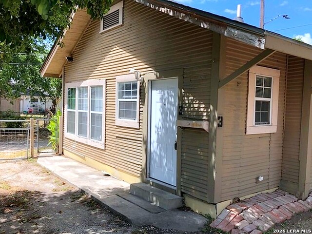102 Bailey Ave Property Photo 5